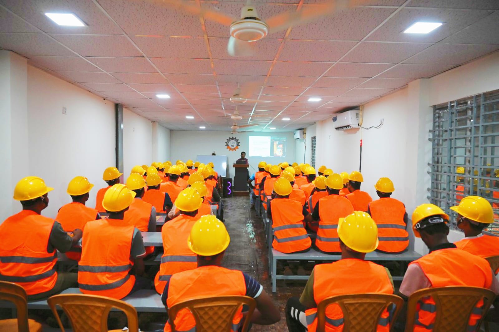 AMCO SKILL G:LOBAL LOGO